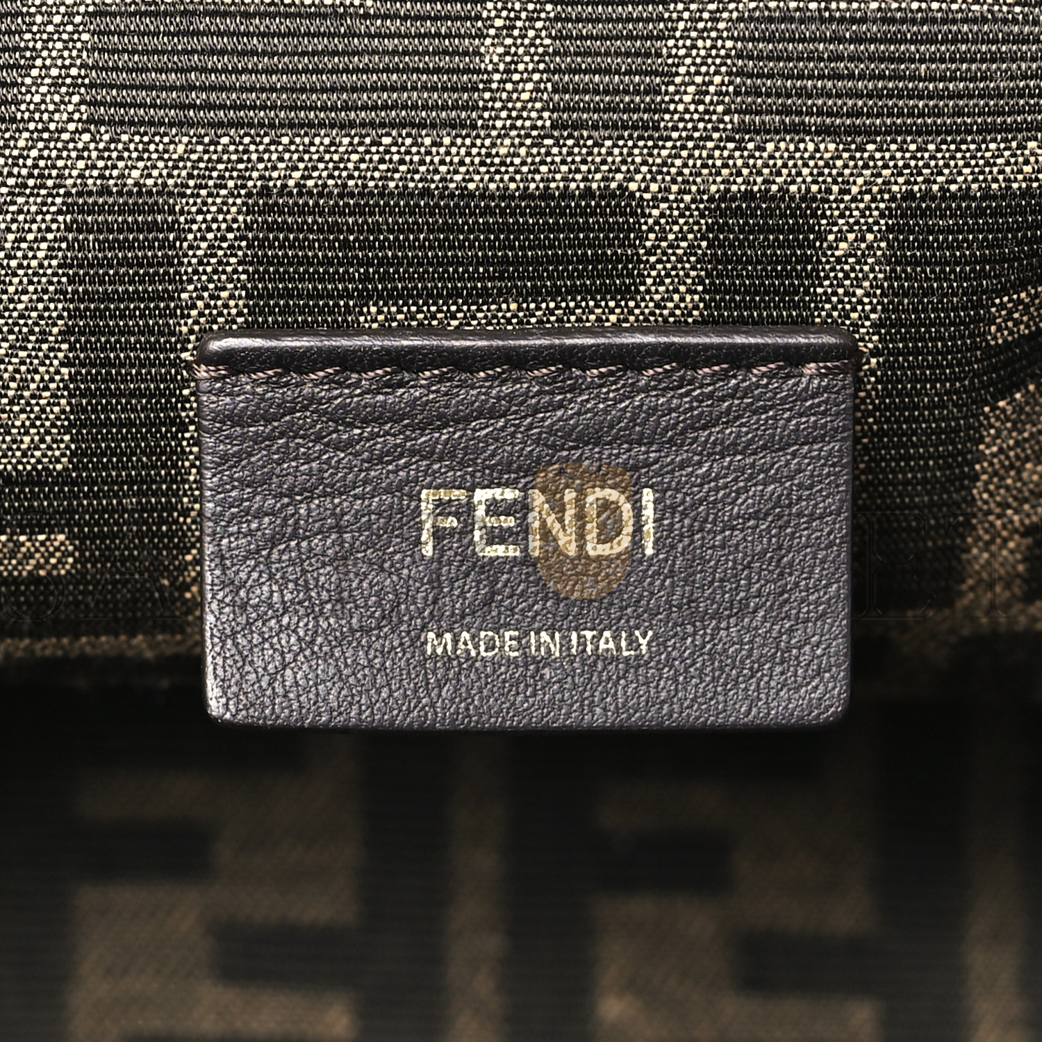 FENDI SHINY NAPPA SMALL FENDI FIRST BLACK (26*18*9.5cm)