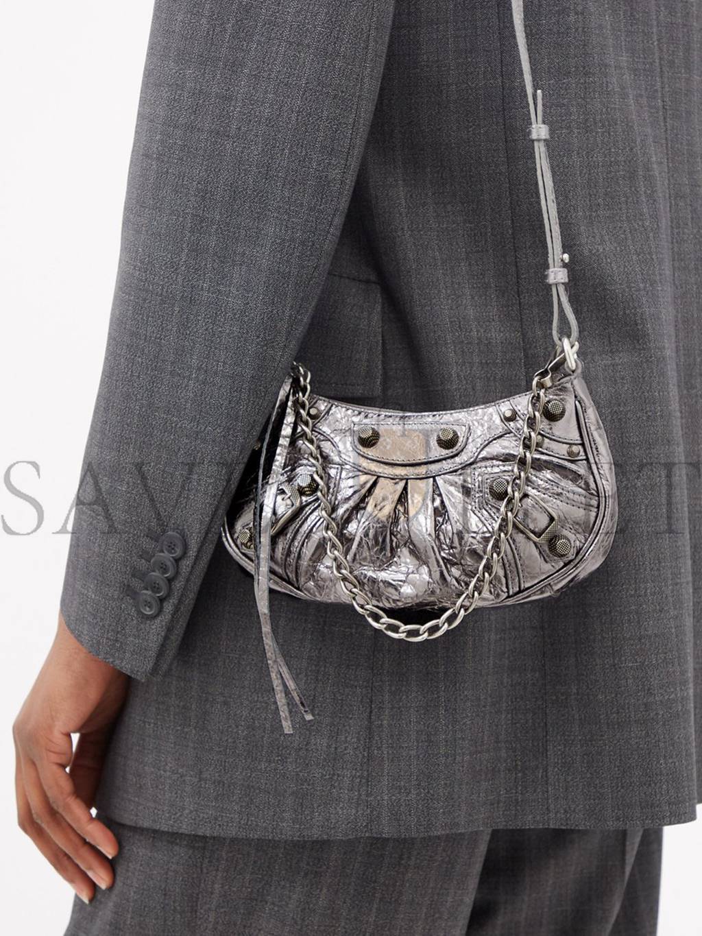 BALENCIAGA SILVER CAGOLE MINI LEATHER SHOULDER BAG MATCHESFASHION US (20*10*3.8cm)